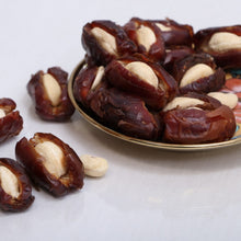Load image into Gallery viewer, Premium Dry Fruit Filled Organic Dates Gift Box - 25 Pcs