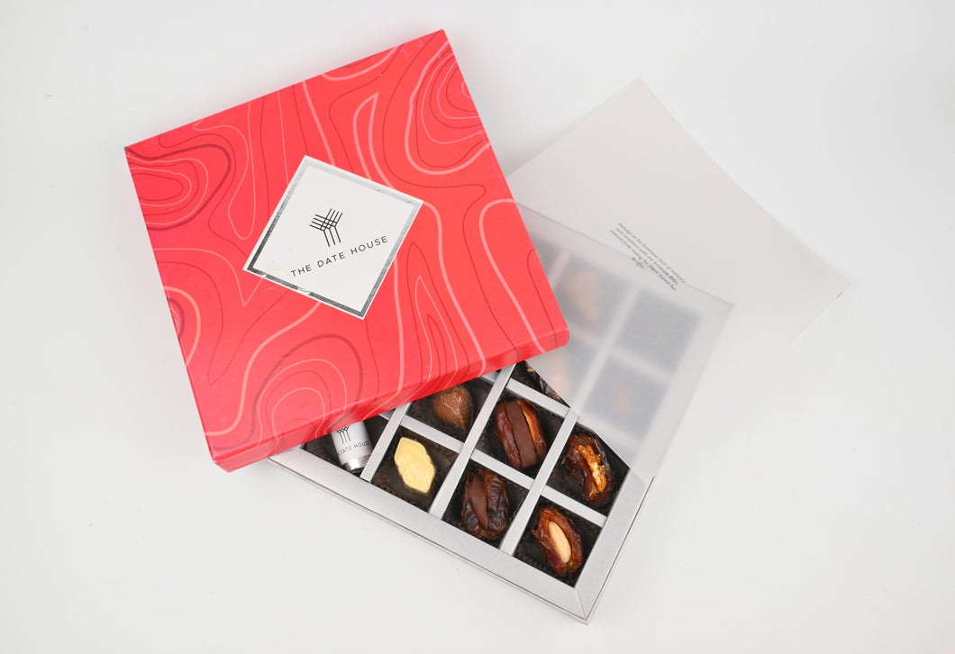Gift Box  Assorted  Dates & Chocolates